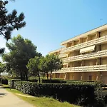 Beach * Μπιμπιόνε